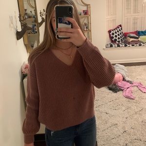 Mauve chunky sweater with cute braid on back!